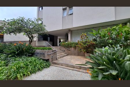 Apartamento para alugar com 110m², 3 quartos e 2 vagasEntrada do Prédio