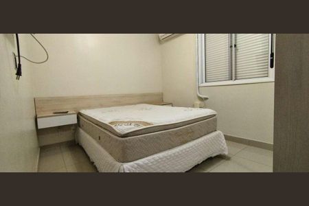 Quarto 2 de apartamento para alugar com 2 quartos, 58m² em Humaitá, Porto Alegre