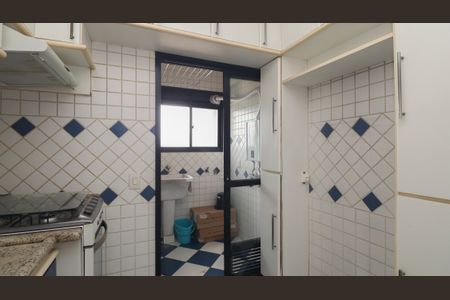 Apartamento à venda com 68m², 2 quartos e 2 vagasCozinha