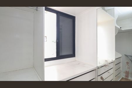 Apartamento à venda com 68m², 2 quartos e 2 vagasCloset da suíte