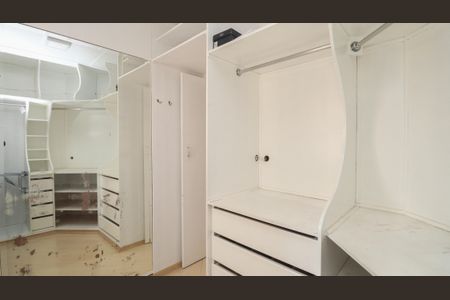 Apartamento à venda com 68m², 2 quartos e 2 vagasCloset da suíte