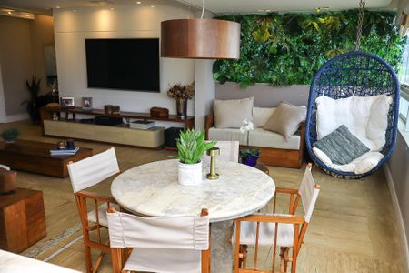 Apartamento para alugar com 207m², 4 quartos e 4 vagasSala 1