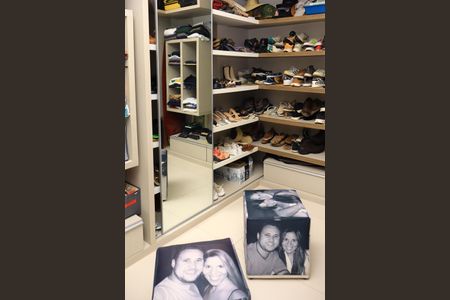 Apartamento para alugar com 207m², 4 quartos e 4 vagasCloset da suíte 3