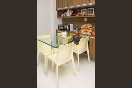 Apartamento para alugar com 207m², 4 quartos e 4 vagasCozinha