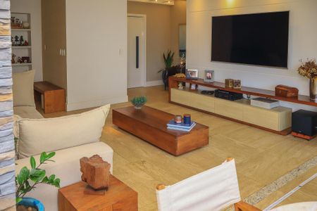 Apartamento para alugar com 207m², 4 quartos e 4 vagasSala 1