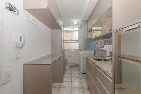 Cozinha  de apartamento para alugar com 1 quarto, 50m² em Cristal, Porto Alegre