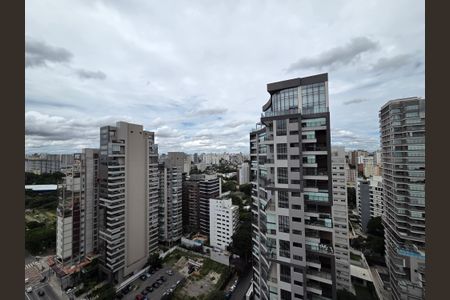 Apartamento à venda com 219m², 3 quartos e 4 vagasVista