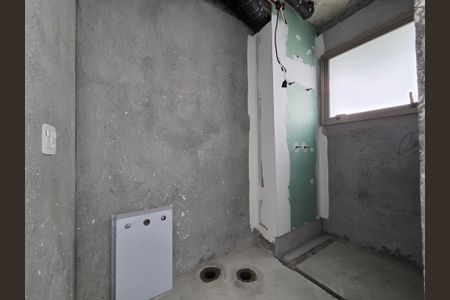 Apartamento à venda com 219m², 3 quartos e 4 vagasBanheiro da Suíte 1