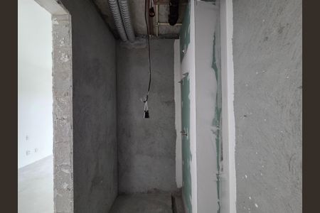 Apartamento à venda com 219m², 3 quartos e 4 vagasBanheiro da Suíte 2