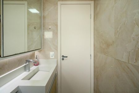 Apartamento à venda com 44m², 2 quartos e 1 vaga Apartamento à venda com 44m², 2 quartos e 1 vagaBanheiro