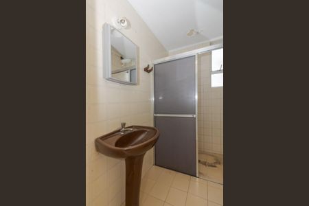 Banheiro  de apartamento para alugar com 1 quarto, 55m² em Partenon, Porto Alegre