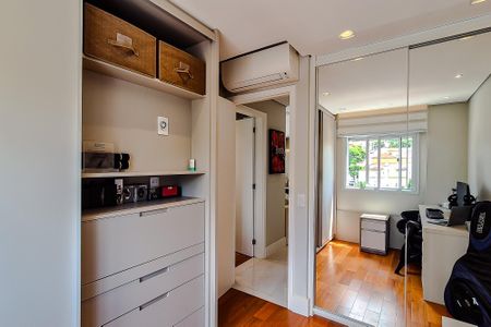 Apartamento à venda com 72m², 2 quartos e 2 vagasQuarto 2