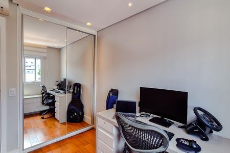 Apartamento à venda com 72m², 2 quartos e 2 vagasQuarto 2