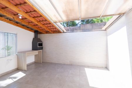 Casa de condomínio à venda com 70m², 3 quartos e 2 vagas