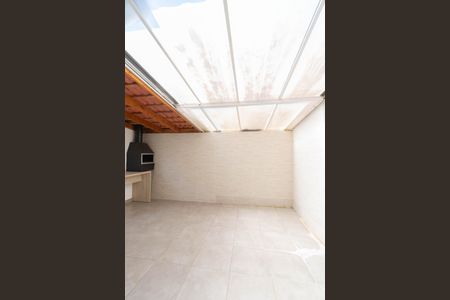 Casa de condomínio à venda com 70m², 3 quartos e 2 vagas