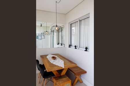 Apartamento à venda com 62m², 2 quartos e 1 vaga Apartamento à venda com 62m², 2 quartos e 1 vagaSacada