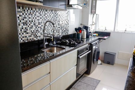 Apartamento à venda com 62m², 2 quartos e 1 vaga Apartamento à venda com 62m², 2 quartos e 1 vagaCozinha