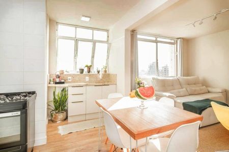 Apartamento para alugar com 68m², 2 quartos e 1 vagaSala 