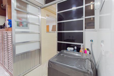 Casa para alugar com 385m², 3 quartos e 4 vagasÁrea de Serviço 