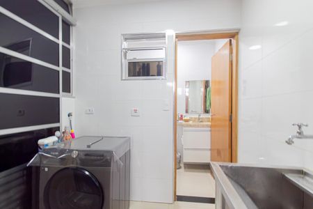 Casa para alugar com 385m², 3 quartos e 4 vagasÁrea de Serviço