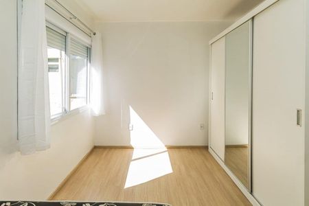Quarto 2  de apartamento para alugar com 2 quartos, 65m² em Santana, Porto Alegre