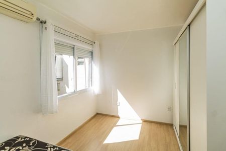 Quarto 2  de apartamento para alugar com 2 quartos, 65m² em Santana, Porto Alegre