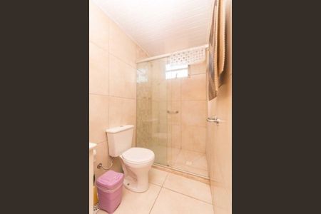 Banheiro  de apartamento para alugar com 3 quartos, 140m² em São João, Porto Alegre