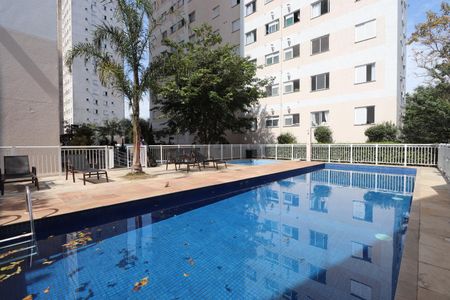 Apartamento para alugar com 45m², 2 quartos e 1 vagaÁrea comum - Piscina
