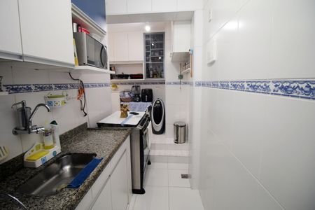 Apartamento à venda com 52m², 2 quartos e sem vagaCozinha