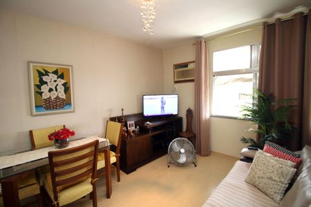 Sala de apartamento à venda com 2 quartos, 52m² em Vicente de Carvalho, Rio de Janeiro