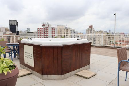 Apartamento para alugar com 65m², 2 quartos e 1 vagaRooftop