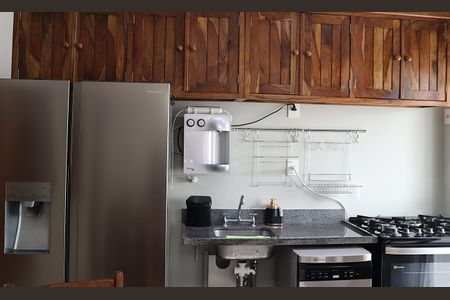 Apartamento para alugar com 65m², 2 quartos e 1 vagaCozinha