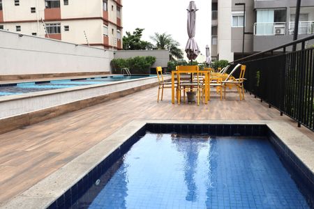 Apartamento para alugar com 65m², 2 quartos e 1 vagaPiscina