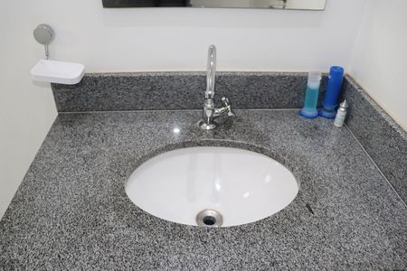 Apartamento para alugar com 65m², 2 quartos e 1 vagaBanheiro