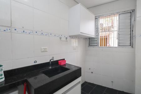 Casa para alugar com 43m², 2 quartos e sem vaga Casa para alugar com 43m², 2 quartos e sem vagaBanheiro