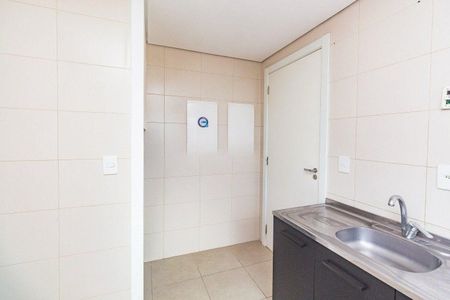 Cozinha  de apartamento para alugar com 2 quartos, 74m² em Santa Cecília, Porto Alegre