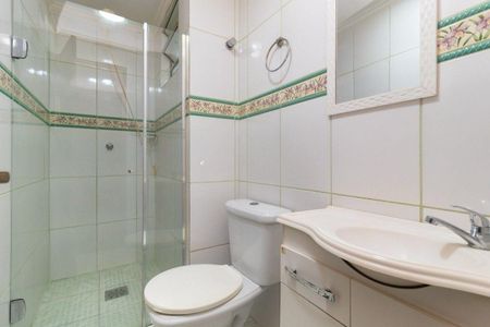 Banheiro de apartamento para alugar com 1 quarto, 43m² em Cavalhada, Porto Alegre