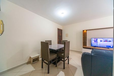 Sala de apartamento para alugar com 2 quartos, 60m² em Jardim Santo André, Santo André