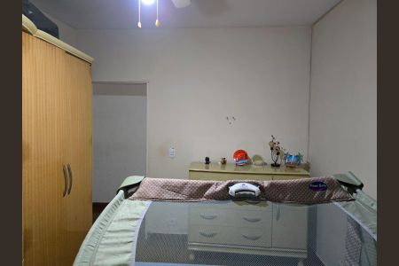 Casa à venda com 130m², 5 quartos e 1 vagaQuarto 02  / Casa 01