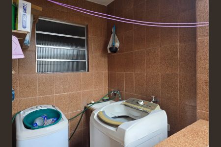 Casa à venda com 130m², 5 quartos e 1 vagaÁrea de Serviço  / Casa 01