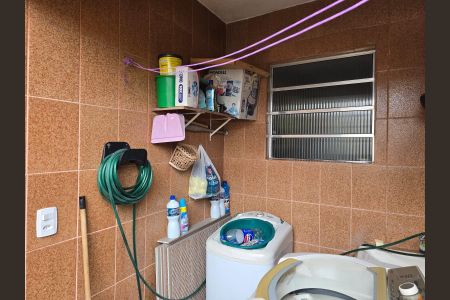 Casa à venda com 130m², 5 quartos e 1 vagaÁrea de Serviço  / Casa 01