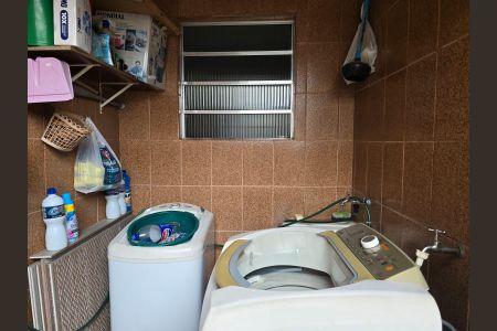 Casa à venda com 130m², 5 quartos e 1 vagaÁrea de Serviço  / Casa 01