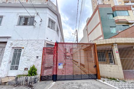 Casa para alugar com 100m², 2 quartos e 1 vagaFachada com Plaquinha