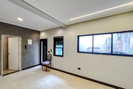 Casa para alugar com 100m², 2 quartos e 1 vagaSala