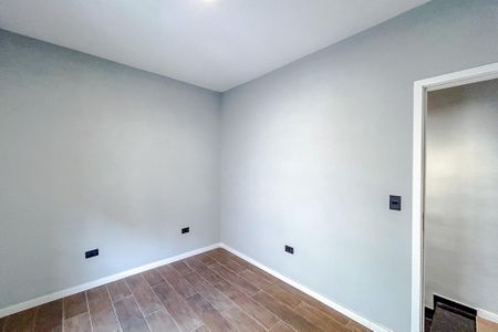 Quarto 1 de casa para alugar com 2 quartos, 100m² em Vila Gomes Cardim, São Paulo