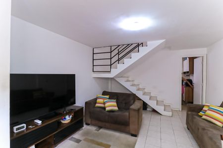 Sala de casa à venda com 2 quartos, 79m² em Cavalcanti, Rio de Janeiro