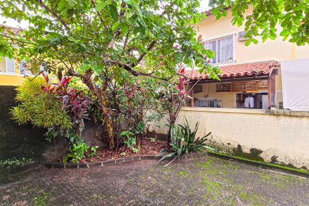 Casa à venda com 79m², 2 quartos e 1 vagaEntrada