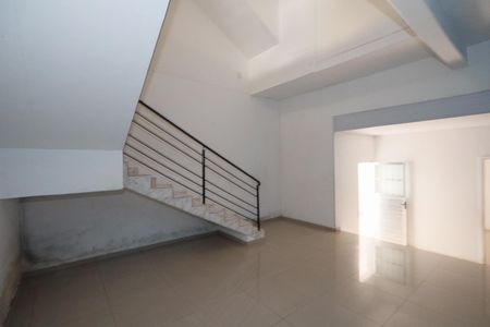 Sala  de casa para alugar com 2 quartos, 80m² em Jardim Vila Rica, São Paulo