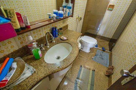 Casa à venda com 360m², 4 quartos e 4 vagassuite