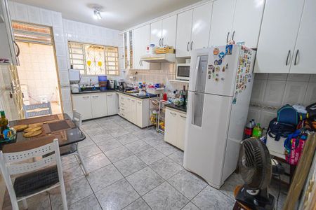 Casa à venda com 360m², 4 quartos e 4 vagascozinha